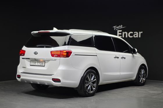 Kia Carnival 9-Seater Prstige — пробег 144 713 км — фото 2 из 5
