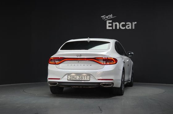 Hyundai Grandeur 2.4 Premium Special — пробег 47 156 км — фото 4 из 5