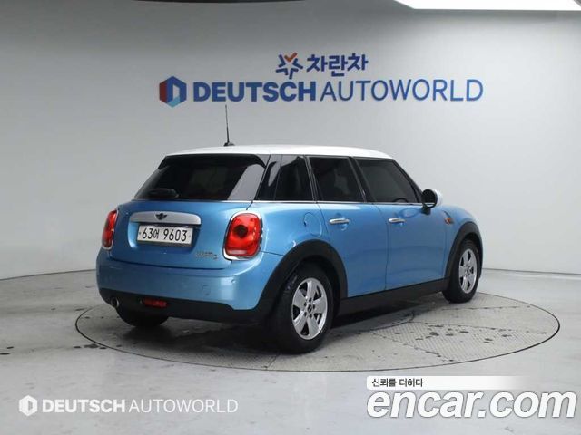 Mini Cooper 5Door Standard 3rd — пробег 139 918 км — фото 2 из 5