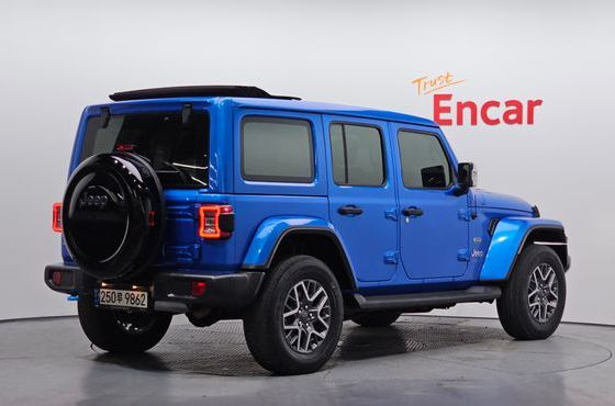 Jeep Wrangler 2.0 Overland Power Top 4Door 4xe — пробег 43 028 км — фото 2 из 5