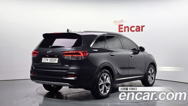 Kia Sorento Diesel 2.0 2WD Prestige — пробег 122 896 км — фото 2 из 5
