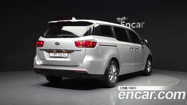Kia Carnival из Кореи Encar