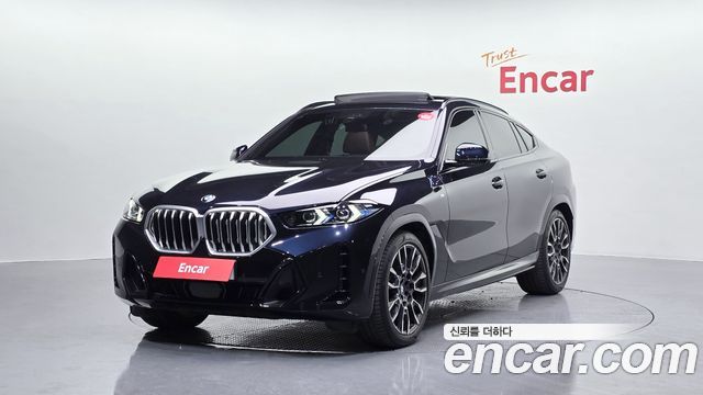 BMW X6 xDrive40i M Sport — пробег 10 557 км — фото 1 из 5