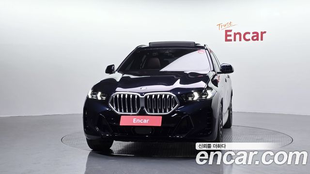 BMW X6 xDrive40i M Sport — пробег 10 557 км — фото 3 из 5