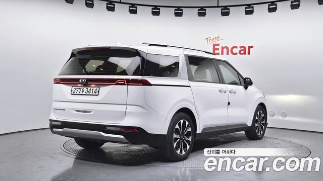 Kia Carnival из Кореи Encar