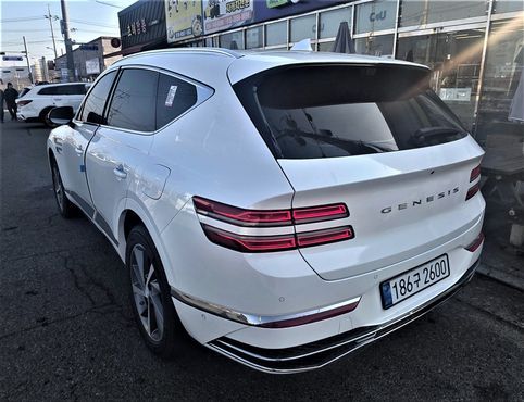 Genesis GV80 2.5T Gasoline 2WD — пробег 1 380 км — фото 2 из 5
