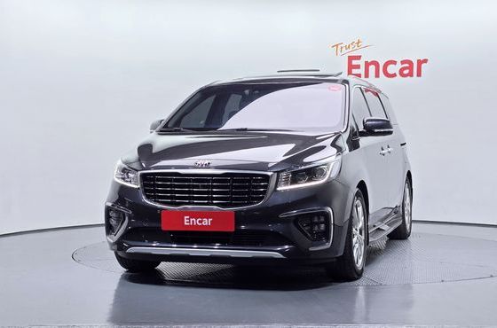 Kia Carnival 9-Seater Noblesse Special — пробег 66 381 км — фото 3 из 5