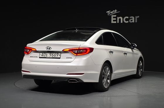 Hyundai Sonata 2.0 Premium — пробег 143 474 км — фото 2 из 5