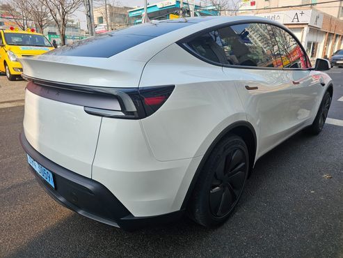 Tesla Model Y RWD — пробег 500 км — фото 5 из 5