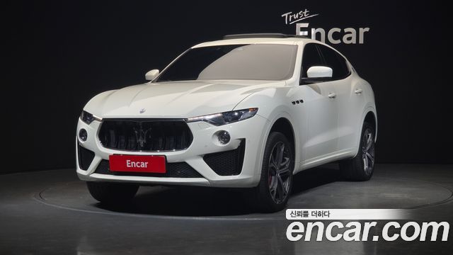 Maserati Levante из Кореи Encar