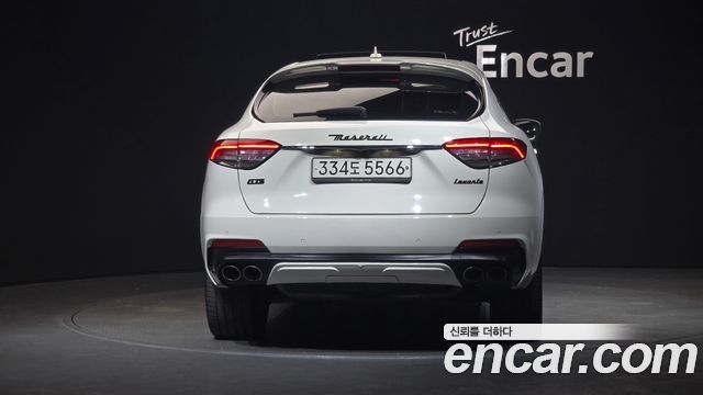 Maserati Levante из Кореи Encar