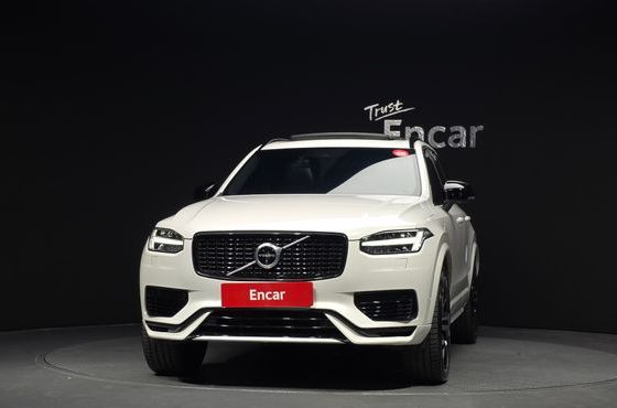 Volvo XC90 T8 R-Design Hybrid — пробег 100 027 км — фото 3 из 5