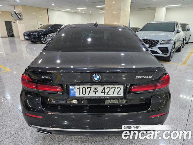 BMW 5-Series 523d xDrive Luxury — пробег 44 435 км — фото 4 из 5