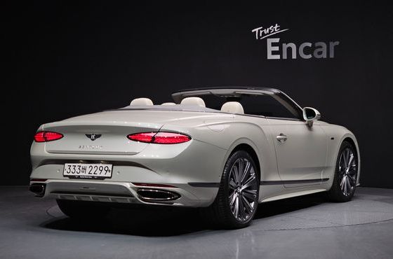 Bentley Continental 4.0 GTC Speed — пробег 2 931 км — фото 2 из 5
