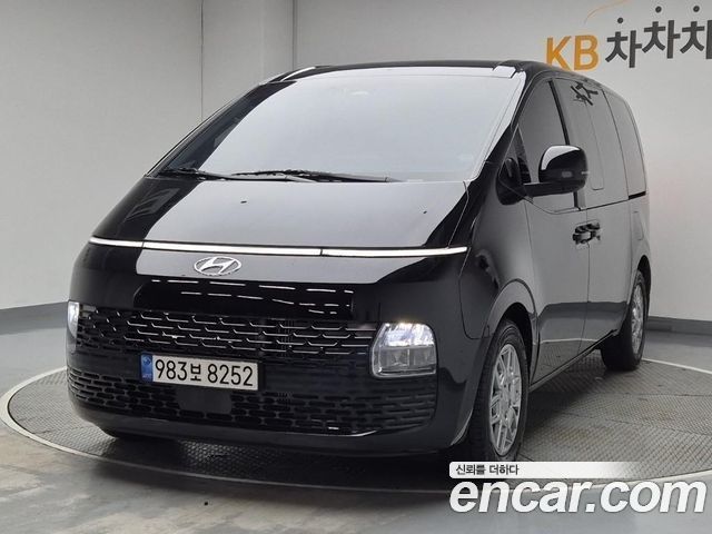 Hyundai Staria Cargo 5-Seater Modern — пробег 13 049 км — фото 1 из 5