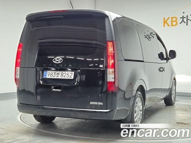 Hyundai Staria Cargo 5-Seater Modern — пробег 13 049 км — фото 3 из 5