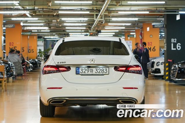 Mercedes-Benz E-Class из Кореи Encar
