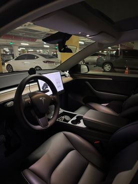 Tesla Model Y RWD — пробег 33 000 км — фото 5 из 5
