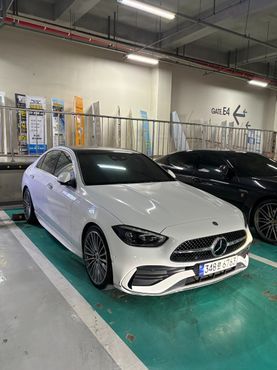 Mercedes-Benz C-Class C300 4MATIC AMG Line — пробег 30 000 км — фото 2 из 5
