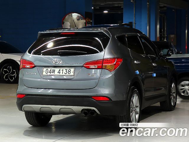 Hyundai Santafe Diesel(e-VGT) 2.0 4WD Premium — пробег 190 000 км — фото 4 из 5