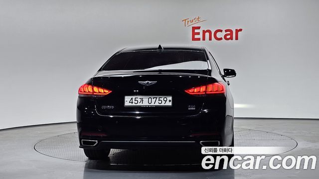 Hyundai Genesis из Кореи Encar
