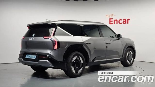 Kia EV9 из Кореи Encar
