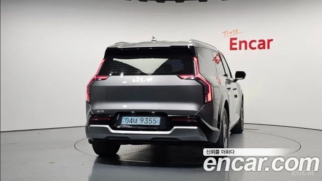 Kia EV9 из Кореи Encar