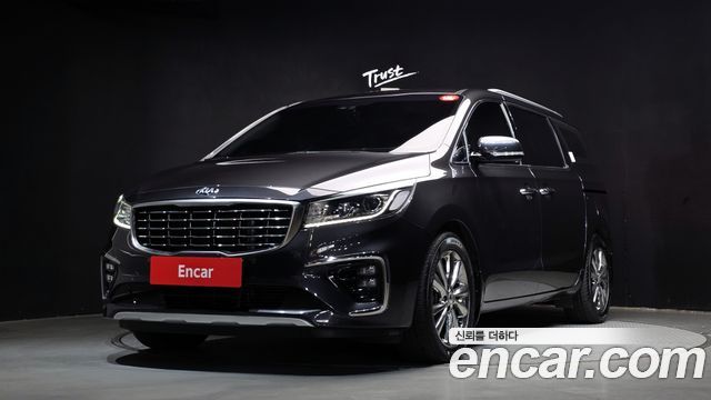 Kia Carnival 9-Seater Prstige — пробег 55 230 км — фото 1 из 5