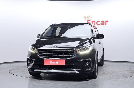 Kia Carnival 9-Seater Prstige — пробег 106 668 км — фото 3 из 5