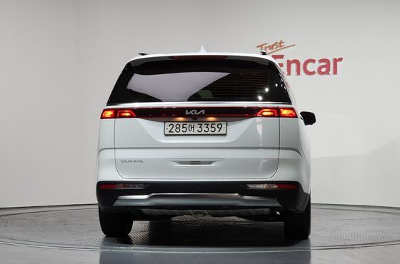 Kia Carnival Gasoline 7-Seater Signature — пробег 19 057 км — фото 4 из 5