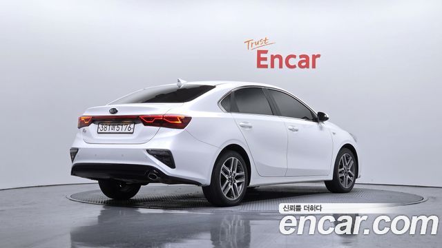 Kia K3 из Кореи Encar