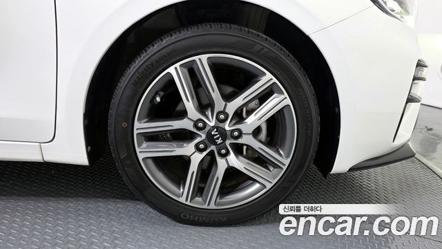 Kia K3 из Кореи Encar