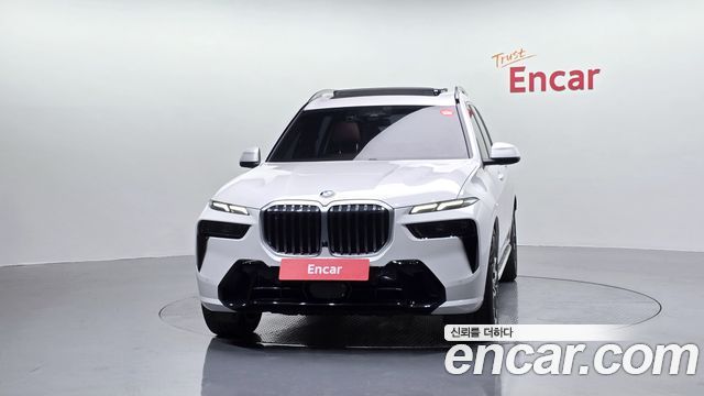 BMW X7 xDrive 40i M Sport 6STR — пробег 67 965 км — фото 3 из 5