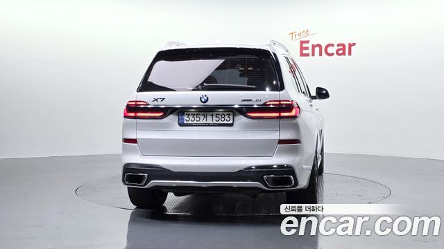 BMW X7 xDrive 40i M Sport 6STR — пробег 67 965 км — фото 4 из 5