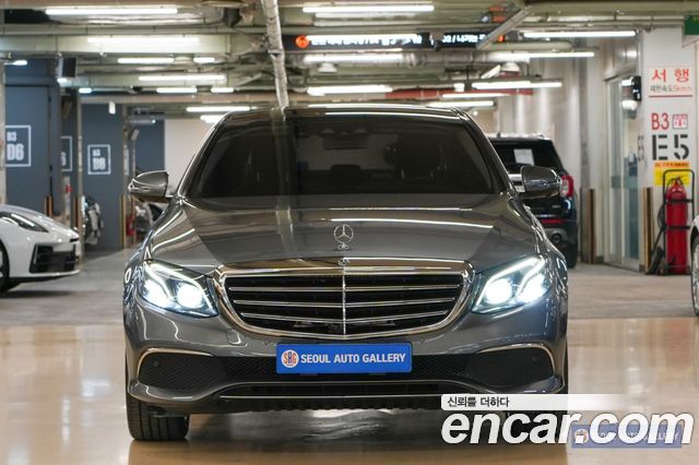 Mercedes-Benz E-Class из Кореи Encar