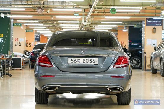 Mercedes-Benz E-Class E300 4MATIC Exclusive — пробег 62 650 км — фото 4 из 5