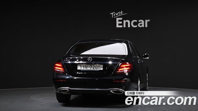 Mercedes-Benz E-Class из Кореи Encar