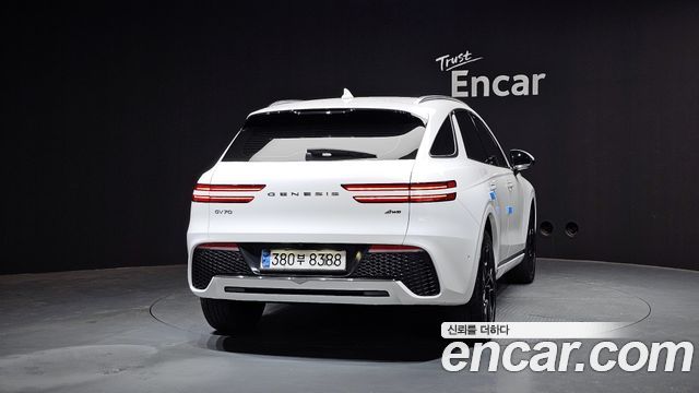 Genesis GV70 из Кореи Encar
