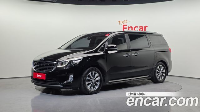 Kia Carnival 11-seater Prestige — пробег 84 516 км — фото 1 из 5