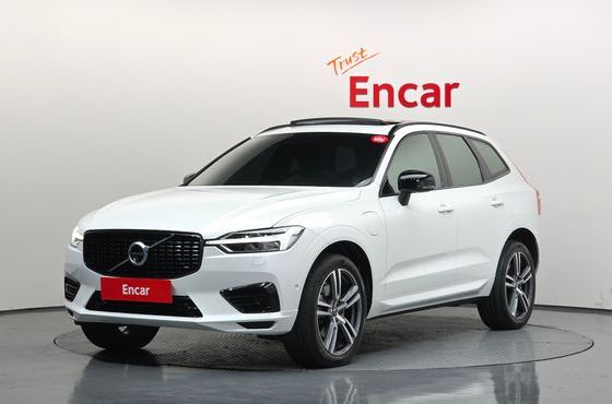 Volvo XC60 T8 R-Design — пробег 44 196 км — фото 1 из 5