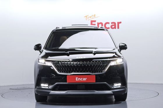 Kia Carnival 9-Seater Signature — пробег 74 935 км — фото 3 из 5