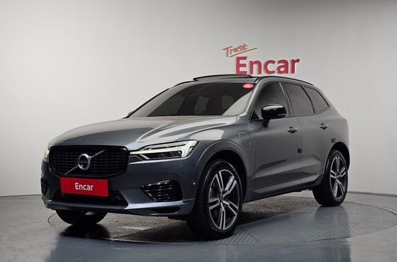 Volvo XC60 T8 R-Design — пробег 190 179 км — фото 1 из 5