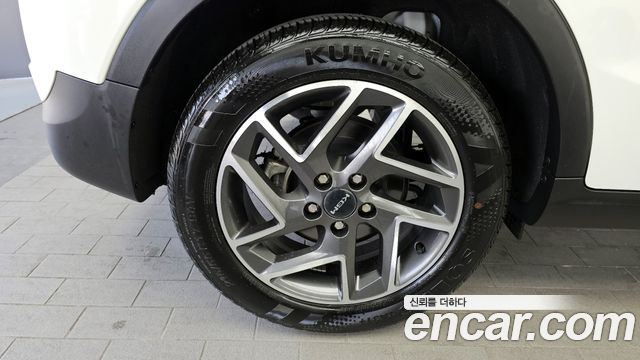 Ssangyong TIBOLI из Кореи Encar