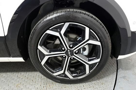 Kia Niro Signature — пробег 3 102 км — фото 5 из 5