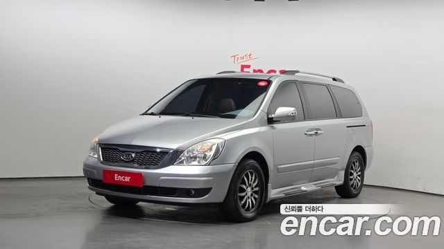 Kia Carnival New Carnival Limousine President — пробег 118 090 км — фото 1 из 5