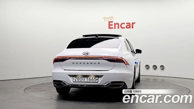 Hyundai Grandeur из Кореи Encar