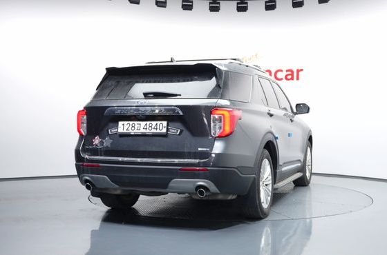 Ford Explorer 2.3 LimIted 4WD — пробег 115 342 км — фото 4 из 5