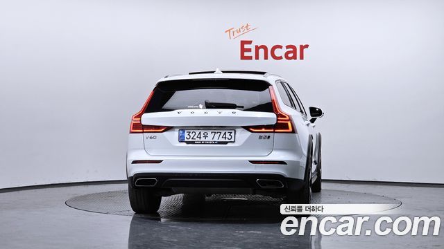 Volvo V60 из Кореи Encar