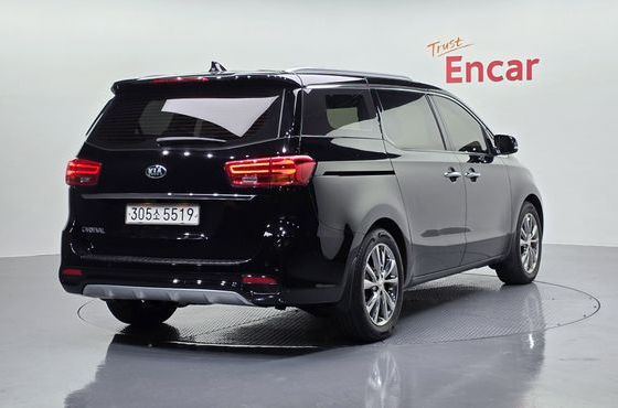 Kia Carnival 9-Seater Prstige — пробег 139 079 км — фото 2 из 5