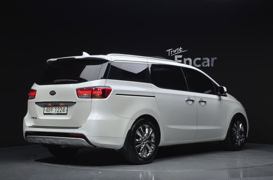 Kia Carnival 9-seater Prestige — пробег 190 740 км — фото 2 из 5